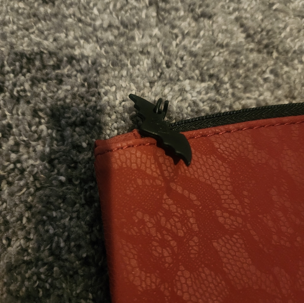 Ipsy bat makeup bag - Picture 4 of 4